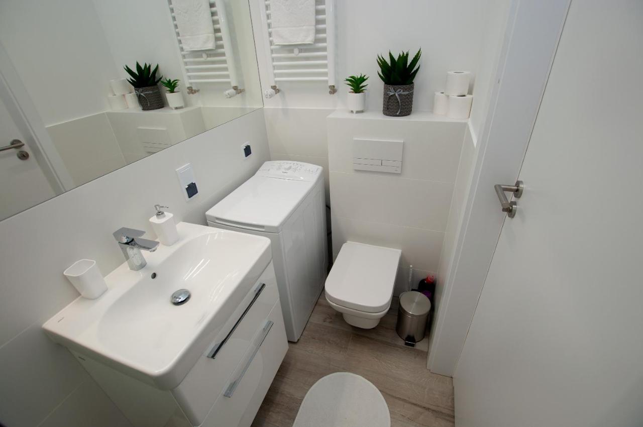 Apartament Ikar Z Widokiem Na Morze W Kompleksie Platinium Rewal Exterior photo